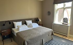 Ny Kirstineberg Gods Bed&Breakfast